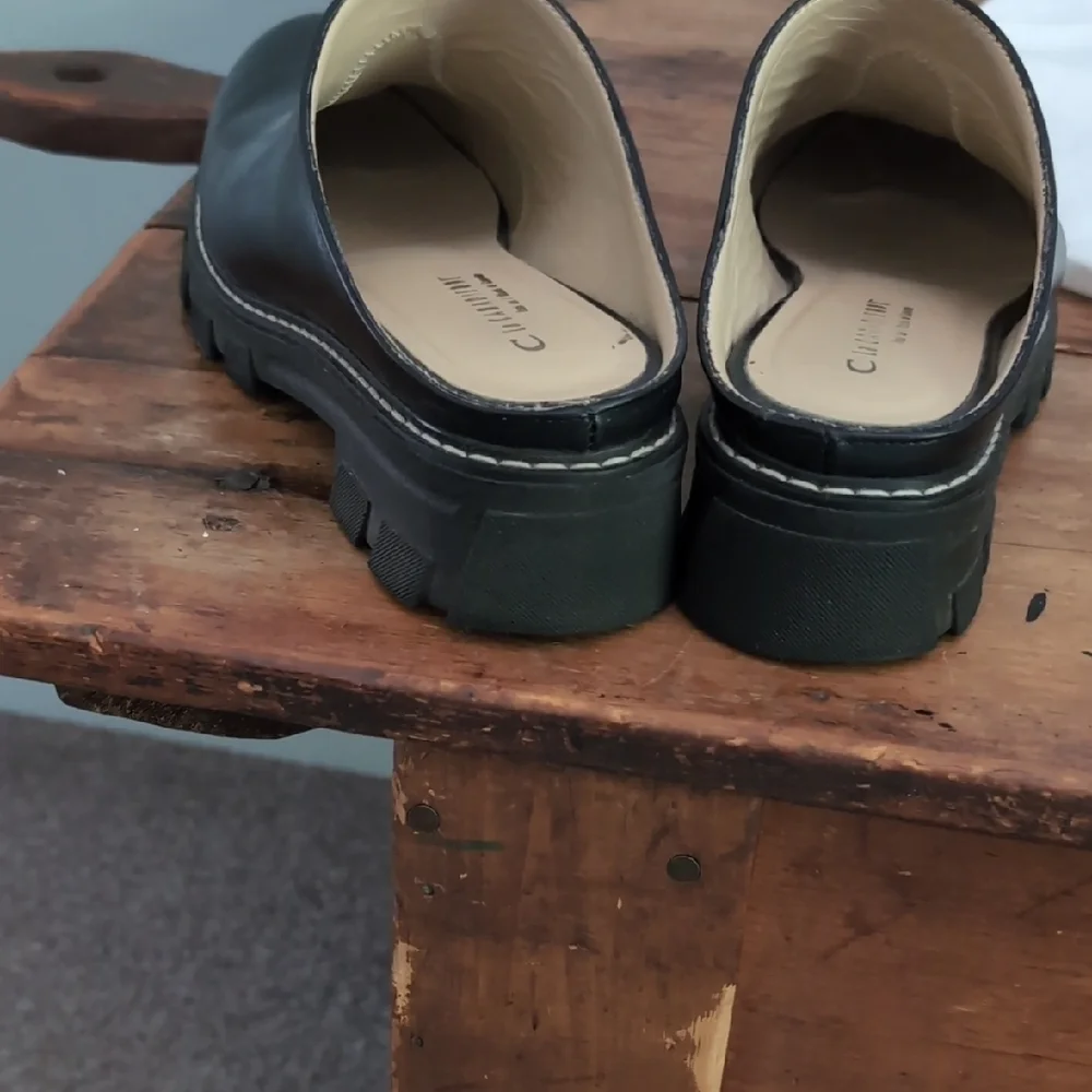 La Canadienne Black Leather Mules - Picture 3 of 4